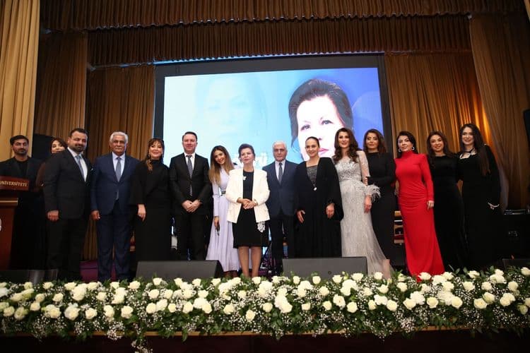 ADPÜ’de profesör Mahirə Hüseynova’nın 65 yıllık jubileyi gerçekleştirildi.